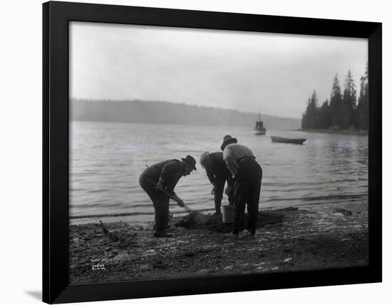 Clam Digging, 1915-null-Framed Giclee Print