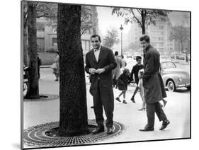 Classe tous risques by Claude Sautet with Lino Ventura and Jean-Paul Belmondo, 1960 (b/w photo)-null-Mounted Photo