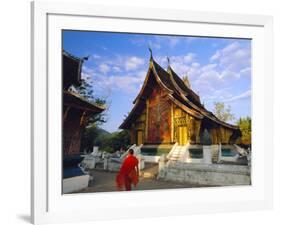 Classic Lao Temple Architecture, Wat Xieng Thong, Luang Prabang, Laos-Gavin Hellier-Framed Photographic Print