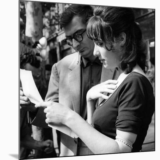 Claude Chabrol and Bernadette Lafont sur le tournage du film Les Godelureaux by ClaudeChabrol, 1961-null-Mounted Photo