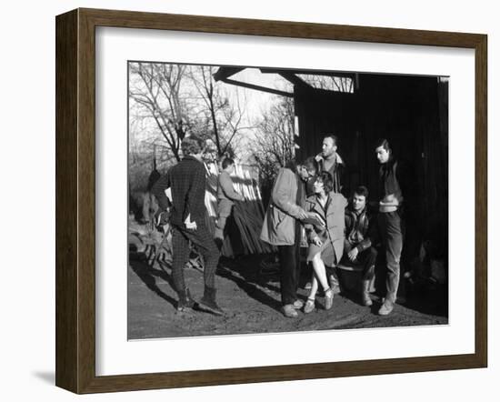 Claude Chabrol, Bernadette Lafont, Gerard Blain and Jean-Claude Brialy, 1957-null-Framed Photo