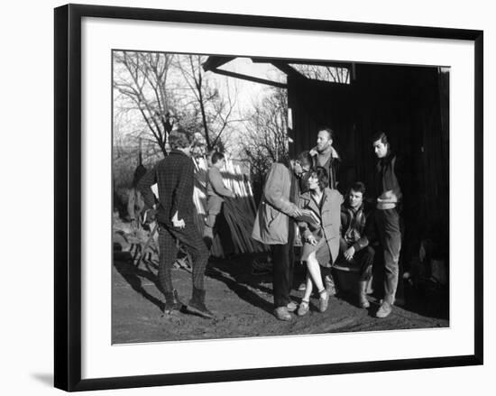 Claude Chabrol, Bernadette Lafont, Gerard Blain and Jean-Claude Brialy, 1957-null-Framed Photo