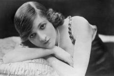 Phyllis Dare (1890-197), English Actress, Early 20th Century-Claude Harris-Giclee Print