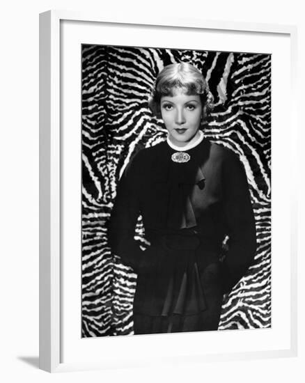 Claudette Colbert, 1935-null-Framed Photographic Print