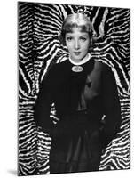 Claudette Colbert, 1935-null-Mounted Photographic Print