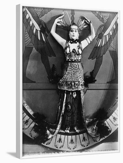 Cleopatra, 1917-null-Framed Photographic Print