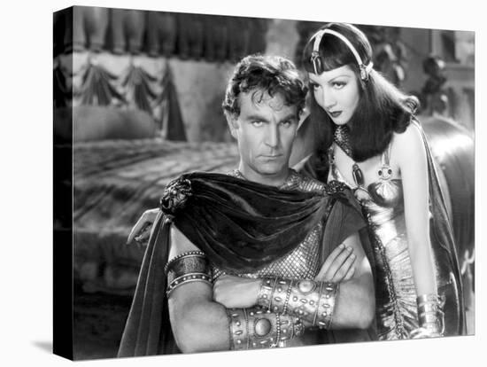CLEOPATRA, 1934 directed by CECIL BeMILLE Henry Wilcoxon and Claudette Colbert (b/w photo)-null-Stretched Canvas