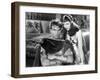 CLEOPATRA, 1934 directed by CECIL BeMILLE Henry Wilcoxon and Claudette Colbert (b/w photo)-null-Framed Photo