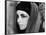 CLEOPATRA, 1963 directed by JOSEPH L. MANKIEWICZ Elizabeth Taylor (b/w photo)-null-Framed Photo