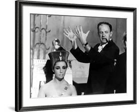 CLEOPATRA, 1963 directed by JOSEPH L. MANKIEWICZ On the set, Joseph L. Mankiewicz and Elizabeth Tay-null-Framed Photo