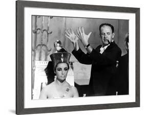 CLEOPATRA, 1963 directed by JOSEPH L. MANKIEWICZ On the set, Joseph L. Mankiewicz and Elizabeth Tay-null-Framed Photo