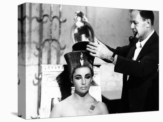 CLEOPATRA, 1963 directed by JOSEPH L. MANKIEWICZ on the set, Joseph L. Mankiewicz and Elizabeth Tay-null-Stretched Canvas