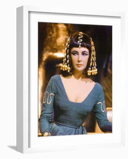 Cleopatra by Joseph L. Mankiewicz with Elizabeth Taylor, 1963-null-Framed Photo