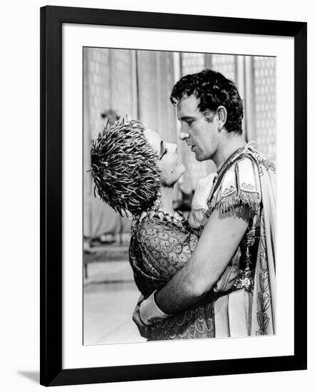 Cleopatra, Elizabeth Taylor, Richard Burton, 1963-null-Framed Photo