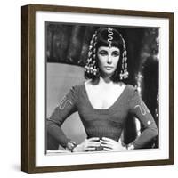 Cleopatre Cleopatra by Joseph L. Mankiewicz with Elizabeth Taylor, 1963 (b/w photo)-null-Framed Photo