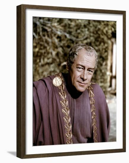 Cleopatre Cleopatra, by Joseph Mankiewicz with Rex Harrison, 1963 (photo)-null-Framed Photo