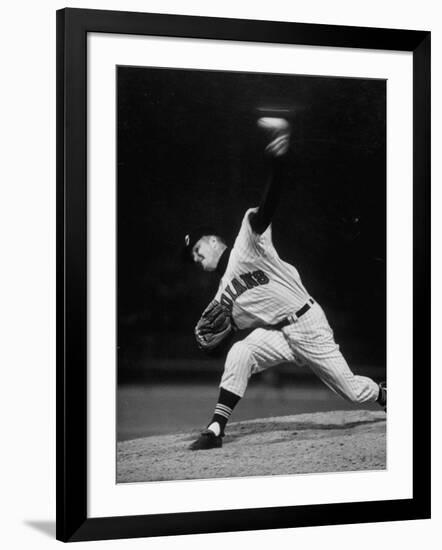 Cleveland Indians Herb Score Throwing the Ball-George Silk-Framed Premium Photographic Print