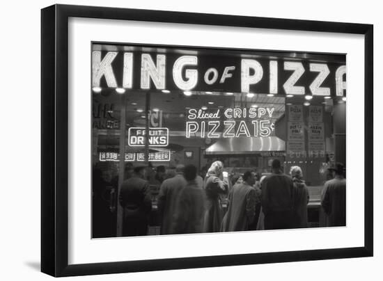 Clients of the Pizzeria 'King of Pizza'-Mario de Biasi-Framed Premium Giclee Print