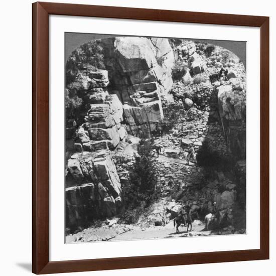 Climbing the Steep Zig-Zag Trail at the Eastern End of Yosemite Valley, California, USA, 1902-Underwood & Underwood-Framed Giclee Print