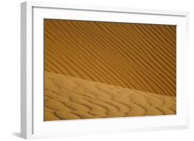 Close-up of desert sand dunes, Sahara, Morocco, january-Fabio Pupin-Framed Photographic Print