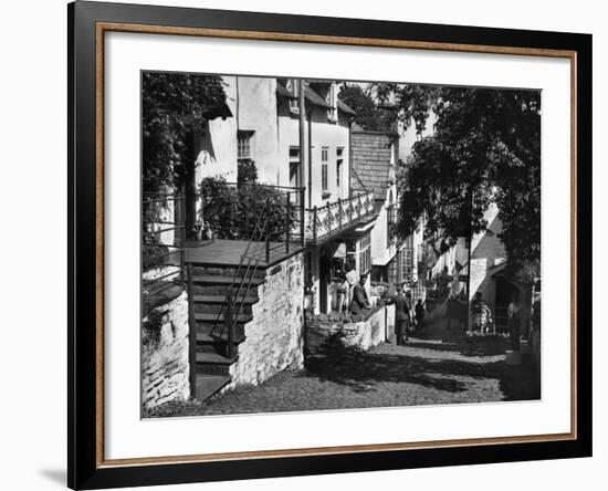 Clovelly, North Devon-Fred Musto-Framed Photographic Print