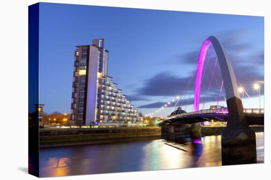 Clyde Arc (Squinty Bridge) and residential flats, River Clyde, Glasgow, Scotland, United Kingdom, E-John Guidi-Stretched Canvas