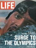 US Athlete Mark Spitz Leads in the 200 Meter Butterfly at the Summer Olympics-Co Rentmeester-Photographic Print