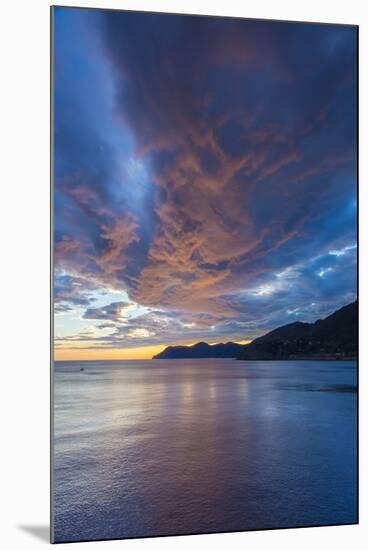 Coast Near Manarola, Cinque Terre, Liguria, Italy, Europe-Gavin Hellier-Mounted Photographic Print