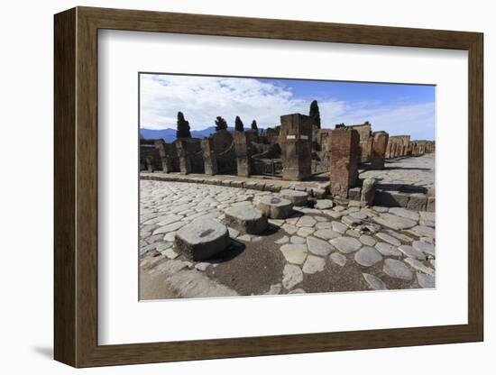 Cobbled Street Stepping Stones, Roman Ruins of Pompeii, UNESCO World Heritage Site, Campania, Italy-Eleanor Scriven-Framed Photographic Print