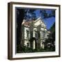 Colonial House, Mahatma Gandhi Road, Bangalore, Karnataka State, India-Rolf Richardson-Framed Photographic Print