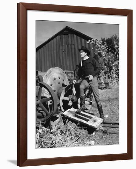 COLORADO TERRITORY, 1949 directed by RAOUL WALSH Joel McCrea (b/w photo)-null-Framed Photo