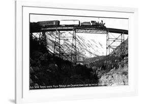Colorado - Train on Georgetown Loop between Georgetown and Silver Plume-Lantern Press-Framed Art Print