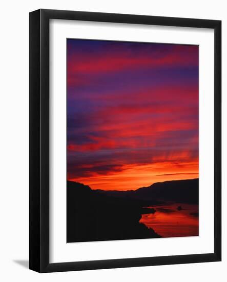Columbia River Gorge IV-Ike Leahy-Framed Photographic Print
