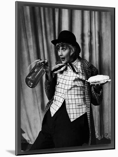 Comedienne Lucille Ball Clowns During TV Episode of "I Love Lucy"-Loomis Dean-Mounted Photographic Print