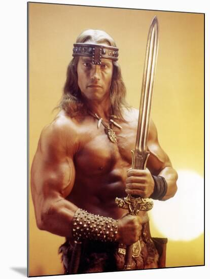 Conan the Destroyer, Arnold Schwarzenegger, by Richard Fleischer with, 1984-null-Mounted Photo