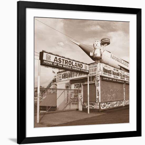 Coney Island-Erin Clark-Framed Art Print