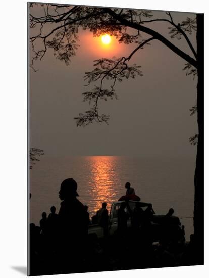 Congolese Refugees Wait for the Ferry to Bukavu, Congo-null-Mounted Photographic Print