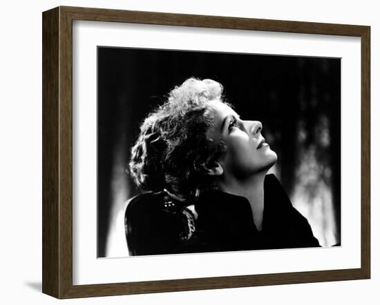 Conquest, Greta Garbo, 1937-null-Framed Photo