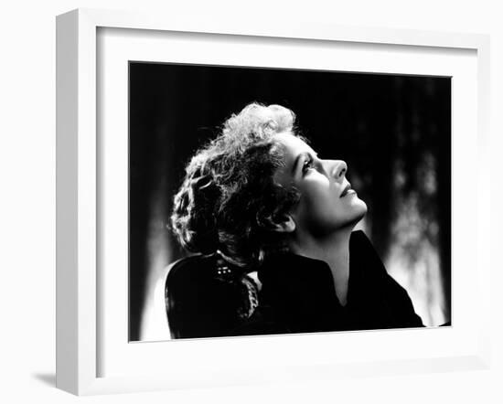 Conquest, Greta Garbo, 1937-null-Framed Photo