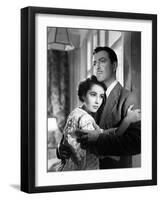 CONSPIRATOR, 1949 directed by VICTOR SAVILLE Elizabeth Taylor and Robert Taylor (b/w photo)-null-Framed Photo