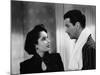 CONSPIRATOR, 1949 directed by VICTOR SAVILLE Elizabeth Taylor and Robert Taylor (b/w photo)-null-Mounted Photo