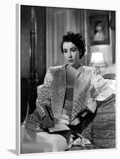 CONSPIRATOR, 1949 directed by VICTOR SAVILLE Elizabeth Taylor (b/w photo)-null-Framed Photo