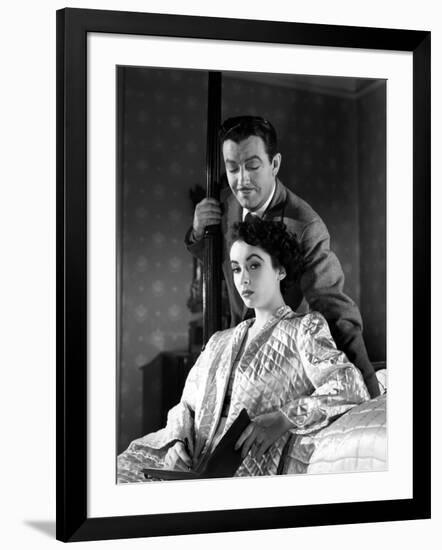 CONSPIRATOR, 1949 directed by VICTOR SAVILLE Robert Taylor / Elizabeth Taylor (b/w photo)-null-Framed Photo