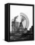 Construction of Giant Wheel-null-Framed Stretched Canvas