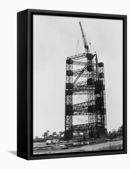 Construction of the World's Largest Steerable Radio Telescope-null-Framed Stretched Canvas