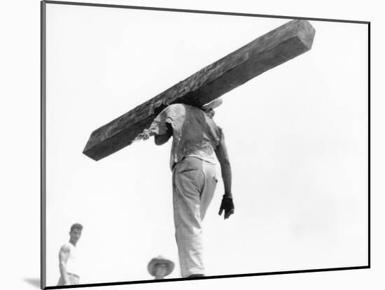 Construction Worker, Mexico City, 1927-Tina Modotti-Mounted Premium Photographic Print