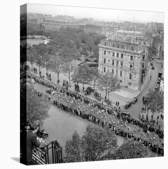 Contestants in the 1948 Tour De France Parade up the Champs Elysees-null-Stretched Canvas
