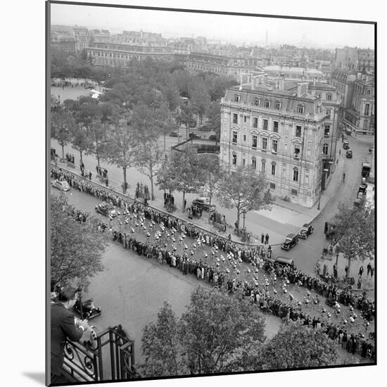 Contestants in the 1948 Tour De France Parade up the Champs Elysees-null-Mounted Photographic Print