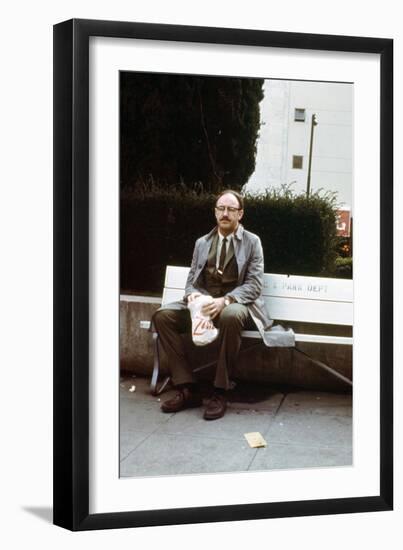 Conversation Secrete THE CONVERSATION by Francis Ford Coppola with Gene Hackman, 1974 (photo)-null-Framed Photo