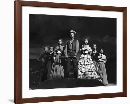 Convoi by Femmes WESTWARD THE WOMEN by William A Wellman with Renata Vanni, Robert Taylor, Denise D-null-Framed Photo